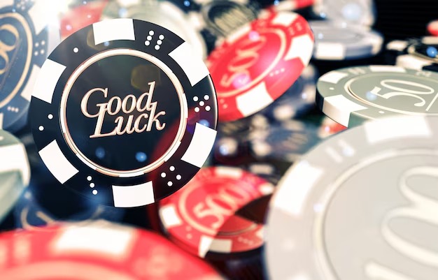 Game categories displayed: Sports, Live Casino, Slots, Esports
